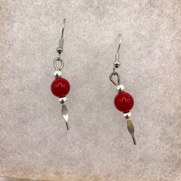 Red Coral Bead Dangle Handmade Pierced Earrings LR161 - Picture 3 of 5
